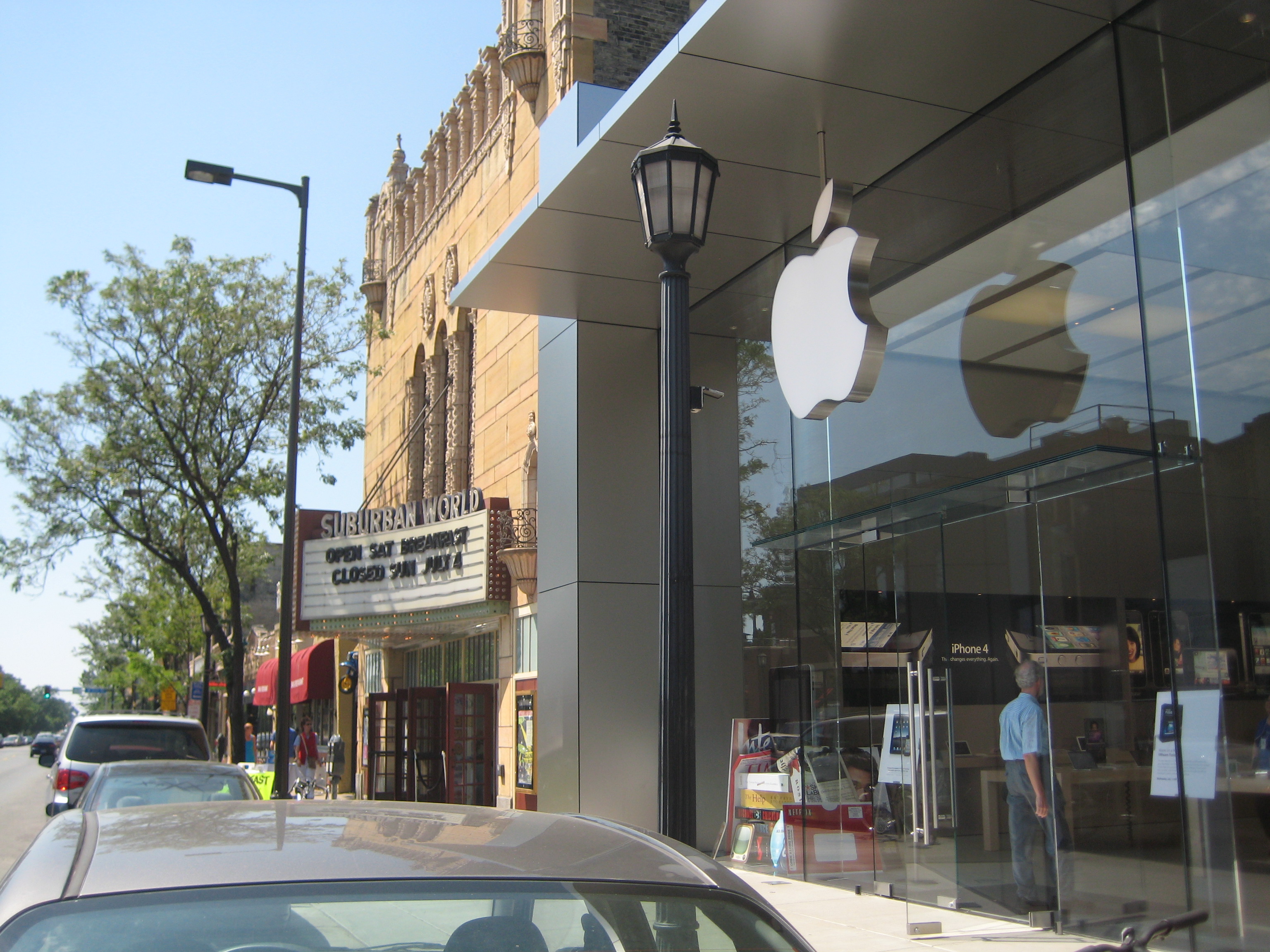 All 4 Apple Stores in Minneapolis
